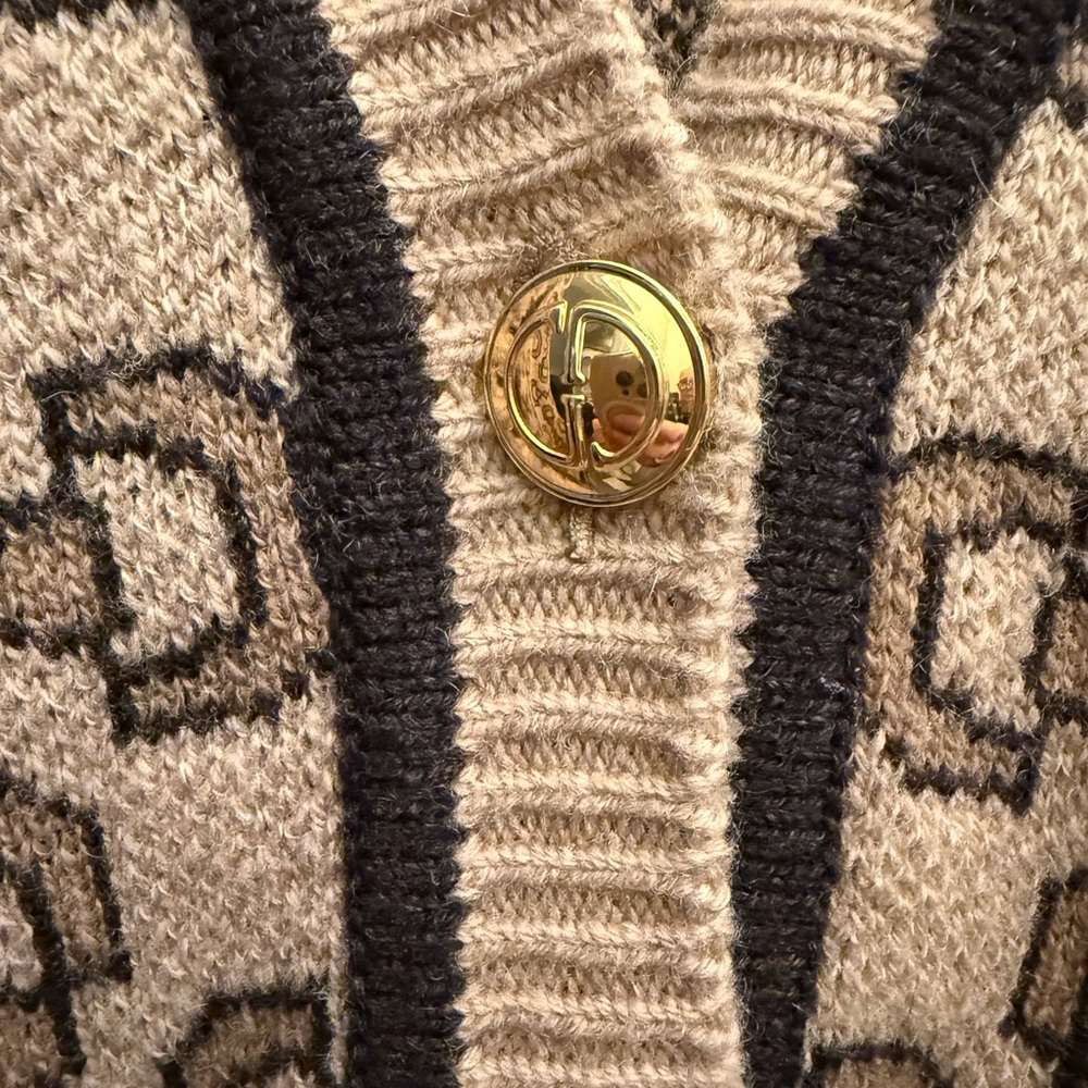 Gucci Beige and Brown Patterned Cardigan - Picture 3 of 7